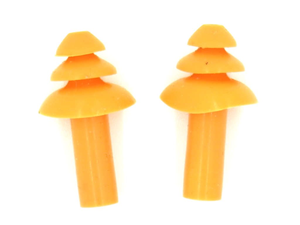 Triple flange silicone earplugs lubricated