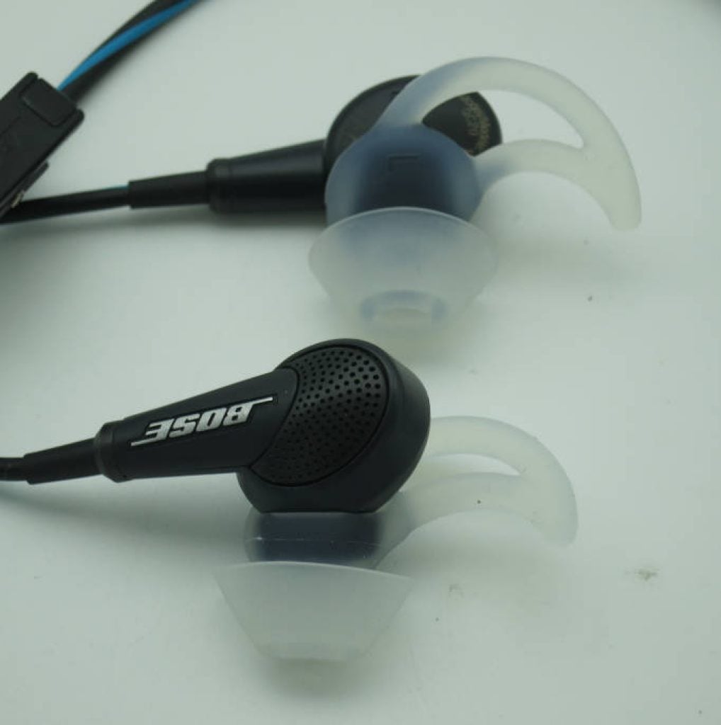 in-ear active noise cancelling headphones