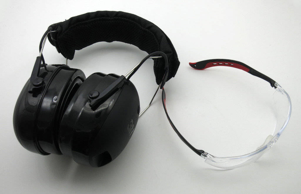 3M Pro Grade Earmuff Hearing Protection Earmuffs in the Hearing Protection  department at