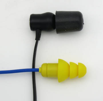 xtra-2-vs-liberate-2-earbud